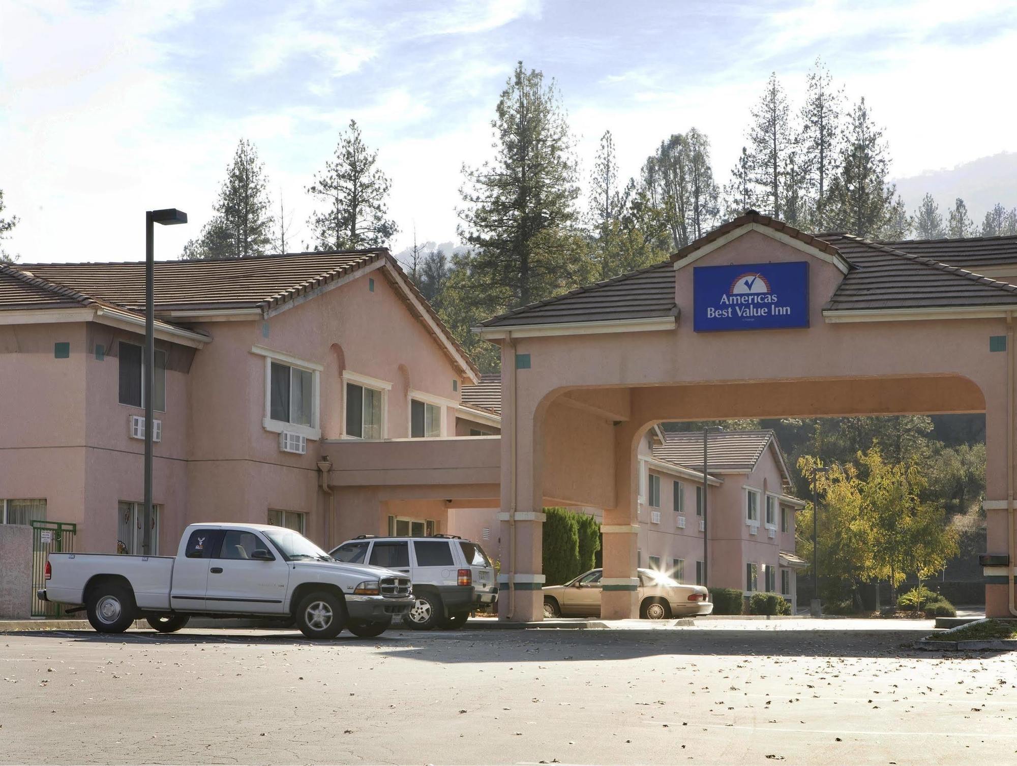 Vista Yosemite Inn Oakhurst Exterior foto